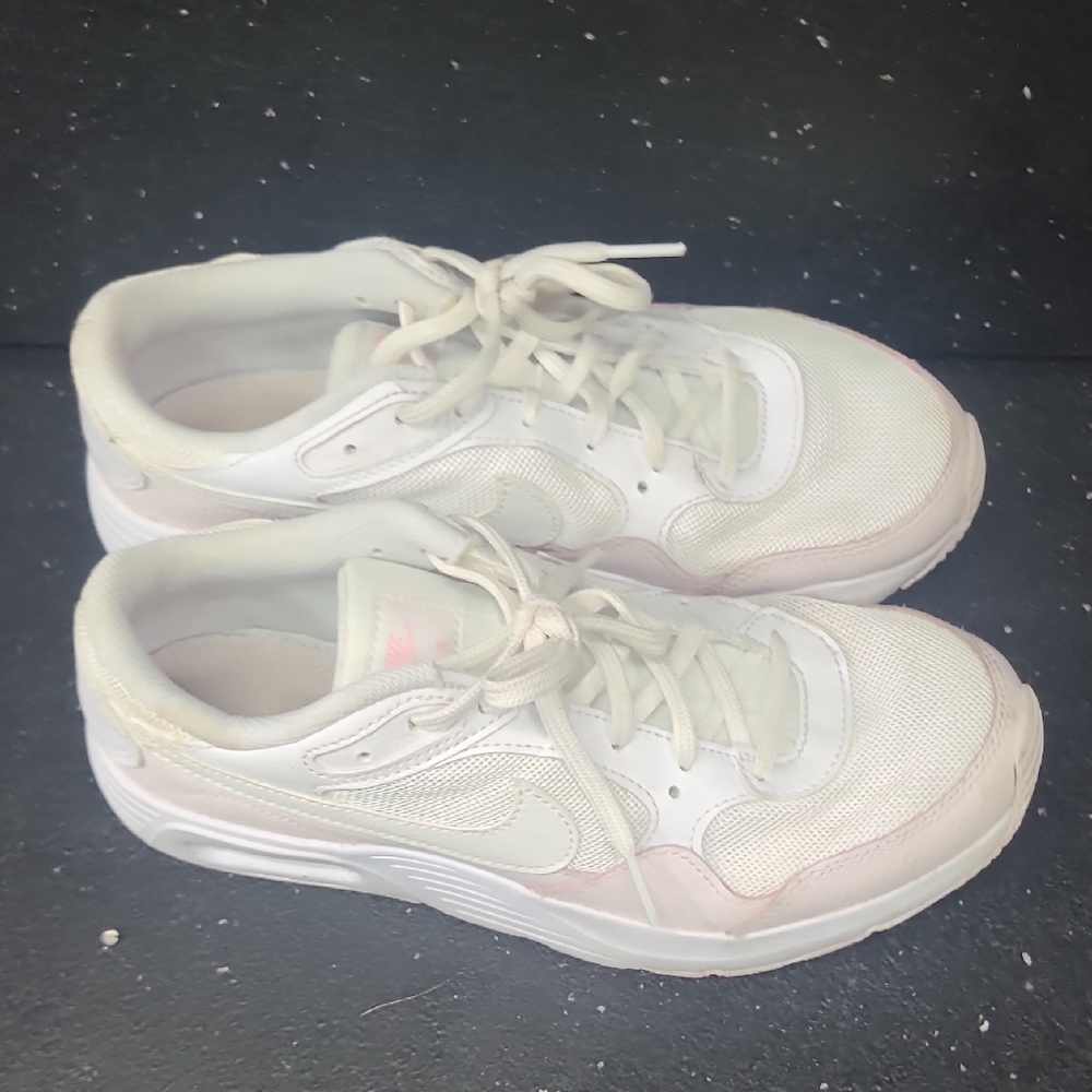 Nike Airmax SC White and Pink Athletic Sneakers